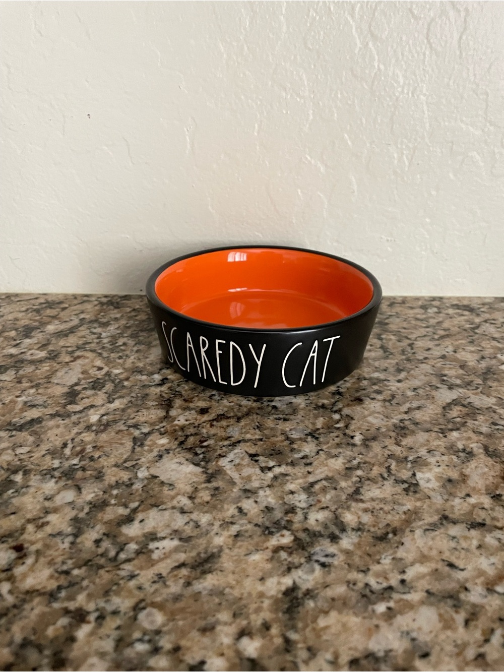 Scaredy Cat Ceramic Pet Bowl - Black and Orange